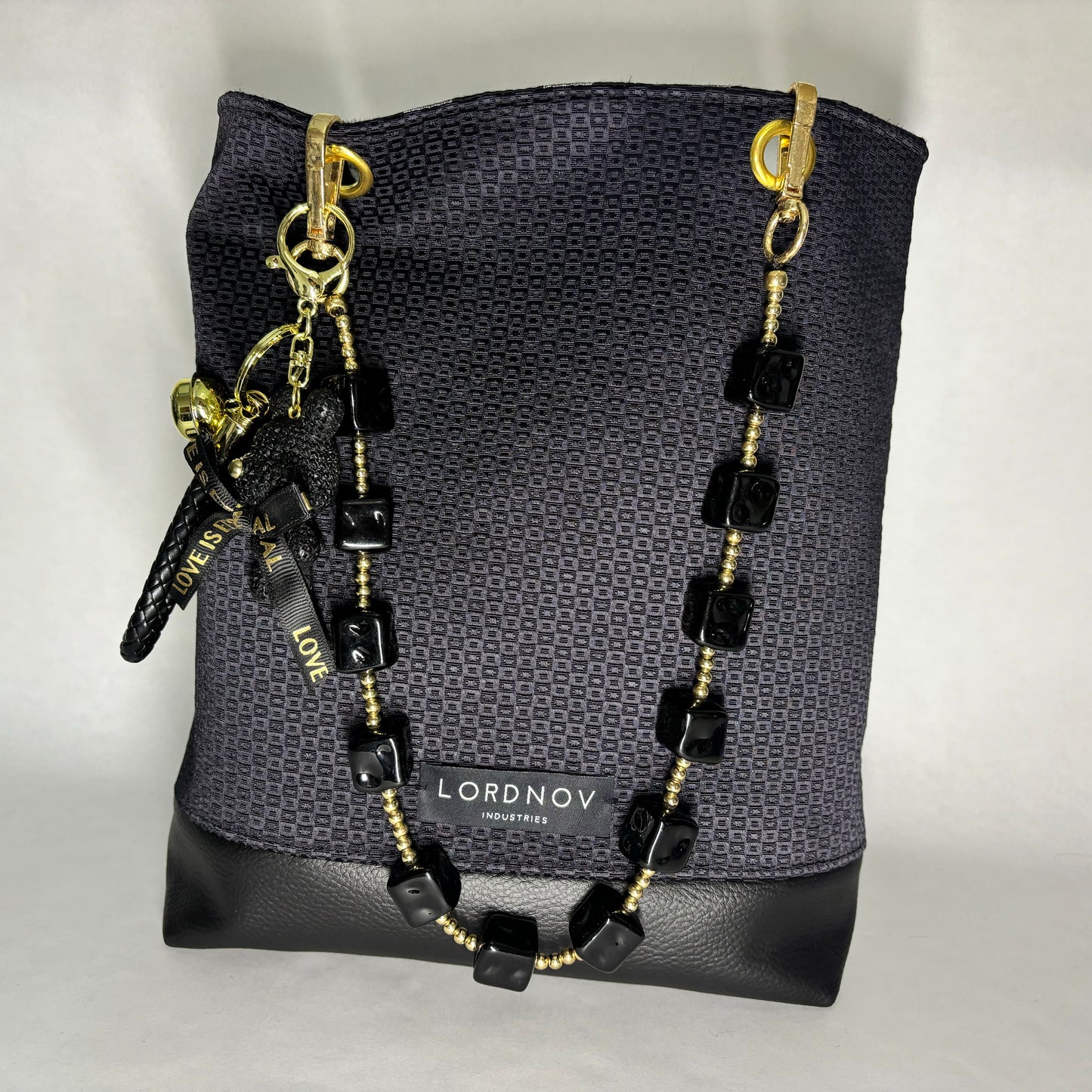 #1 CAMELY BLACKY