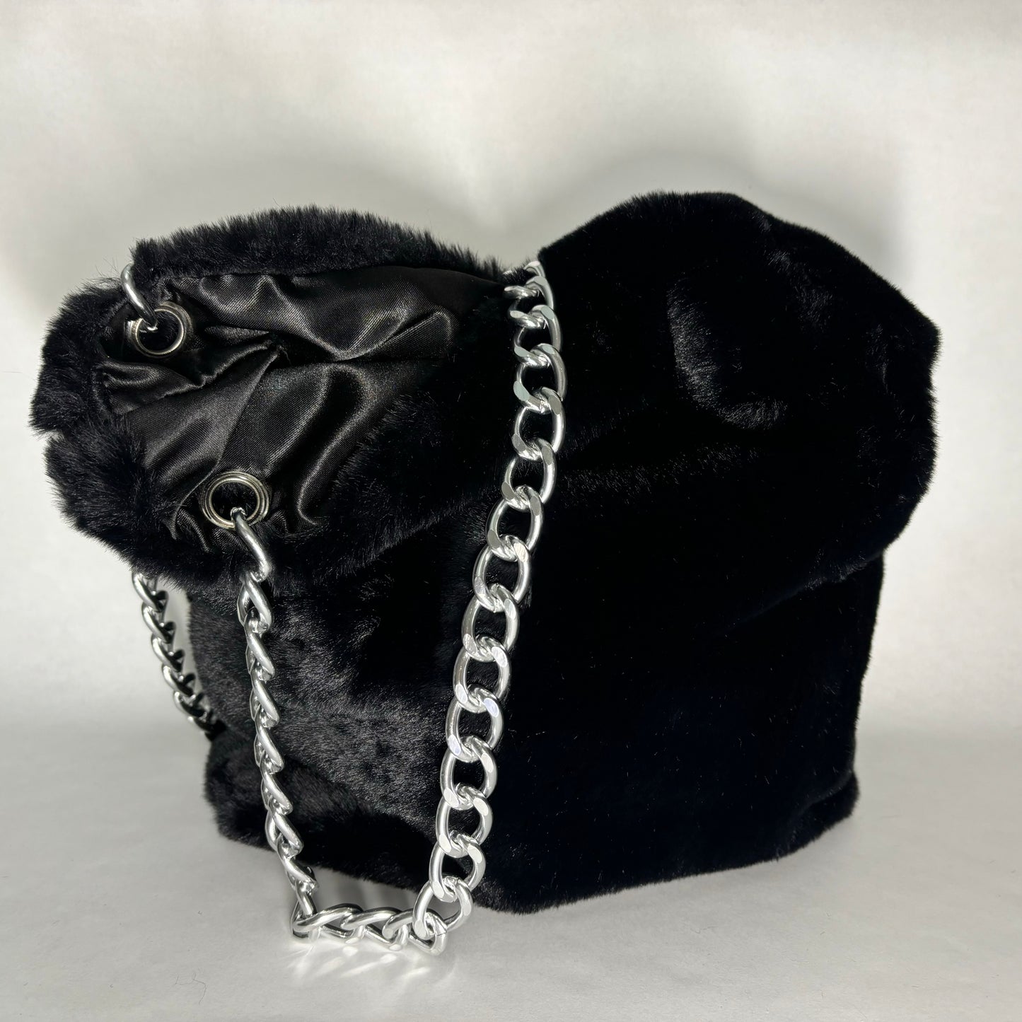 L-TOTE FUR